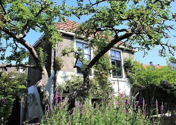 Apple Tree Cottage - Charming Canal Home In Our Idyllic Garden